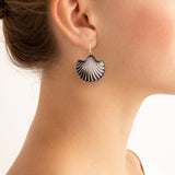 Fan I mother of pearl earring