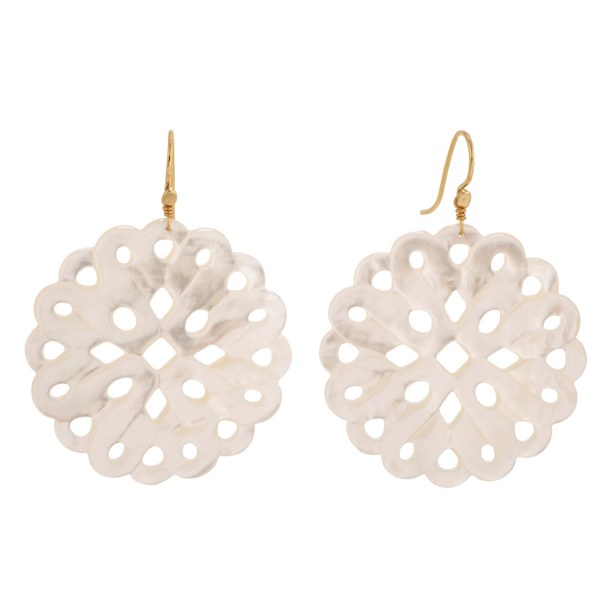 Rosette I mother of pearl earring